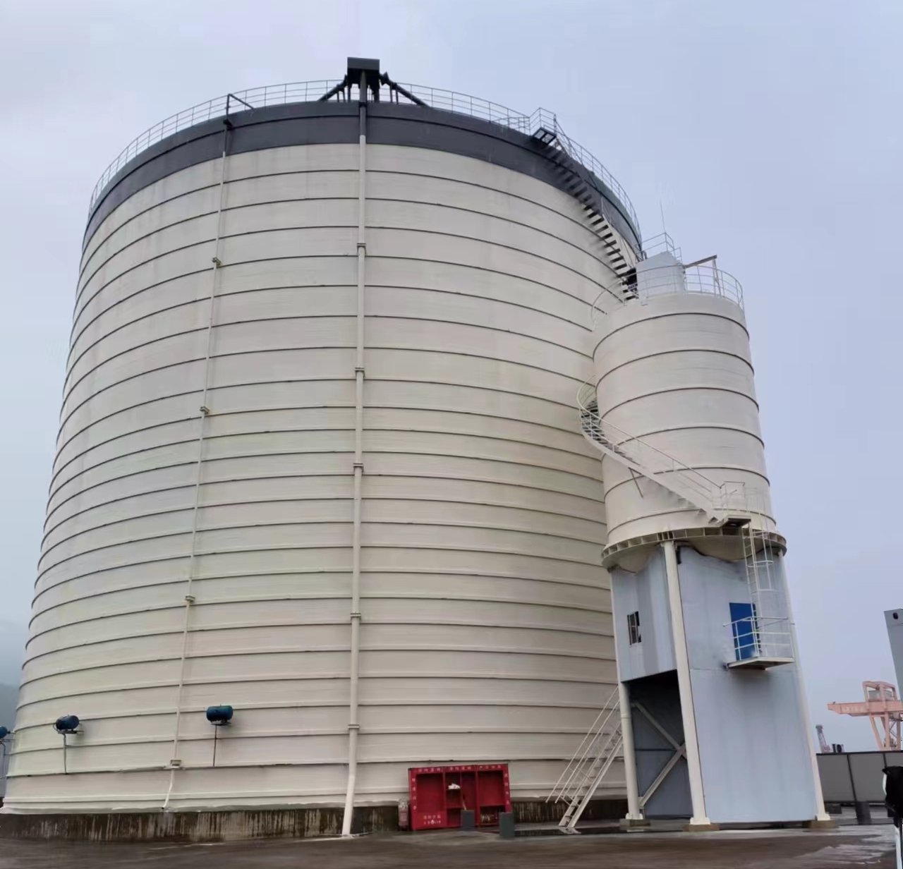 磐石10万吨水泥钢板库